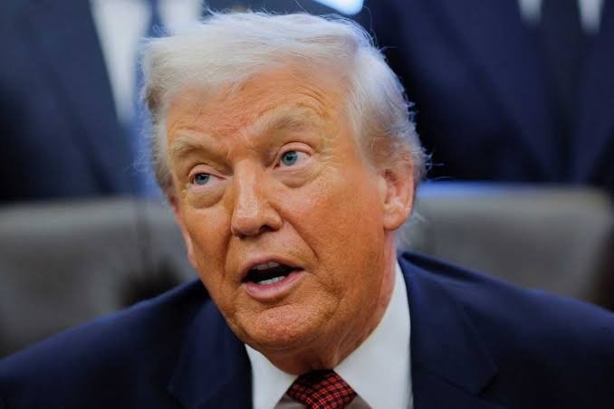 Achei legal: Trump diz que EUA chamarão IA de “superinteligência”